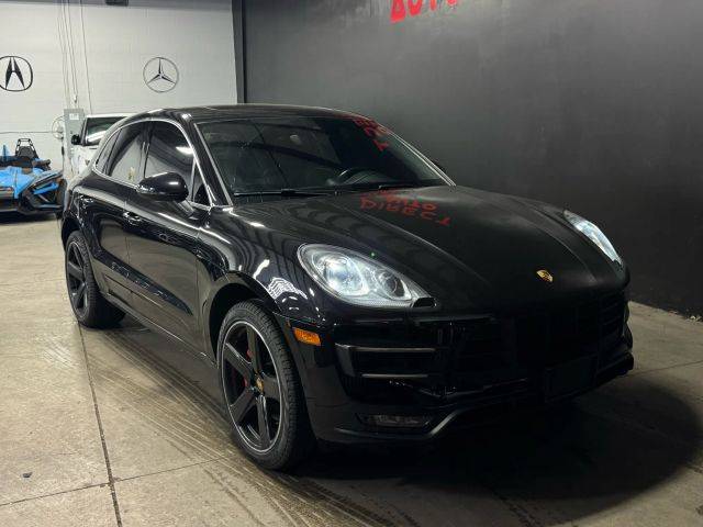 2017 Porsche Macan Turbo AWD photo