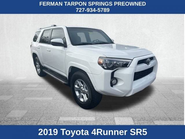 2019 Toyota 4Runner SR5 RWD photo