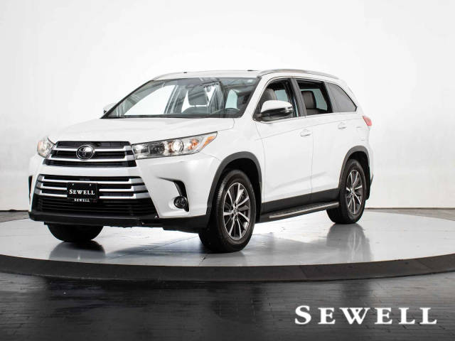 2019 Toyota Highlander XLE AWD photo