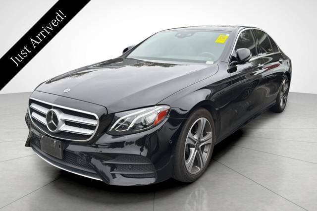 2019 Mercedes-Benz E-Class E 300 RWD photo