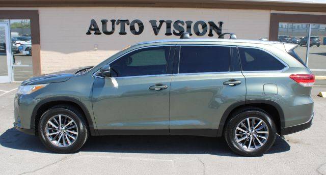 2019 Toyota Highlander XLE FWD photo