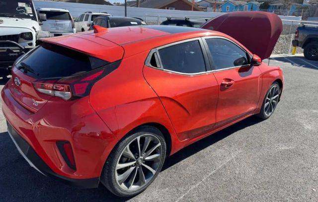 2020 Hyundai Veloster 2.0 Premium FWD photo
