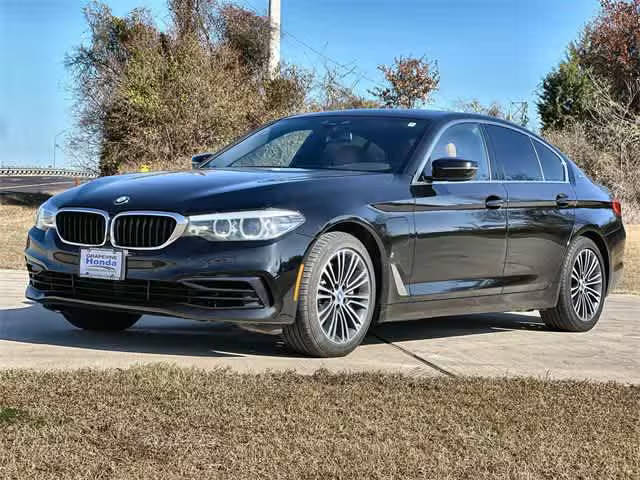 2019 BMW 5 Series 530e xDrive iPerformance AWD photo