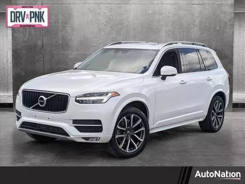 2019 Volvo XC90 Momentum AWD photo