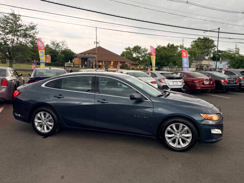 2019 Chevrolet Malibu LT FWD photo