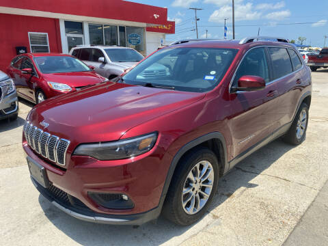 2019 Jeep Cherokee Latitude Plus FWD photo