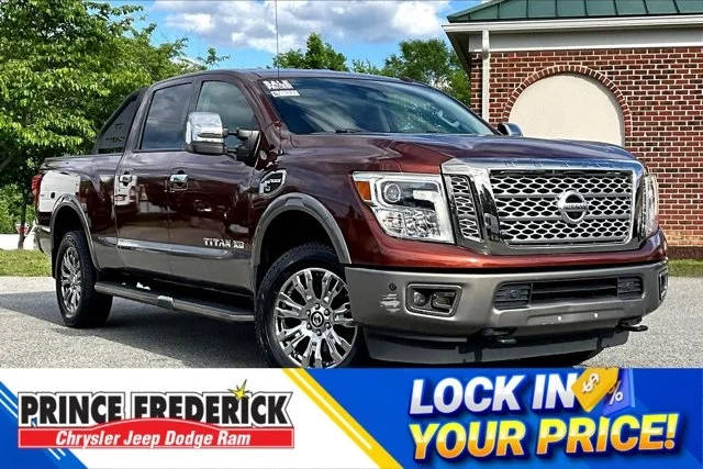 2019 Nissan Titan XD Platinum Reserve 4WD photo