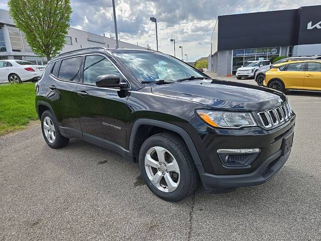2019 Jeep Compass Latitude 4WD photo