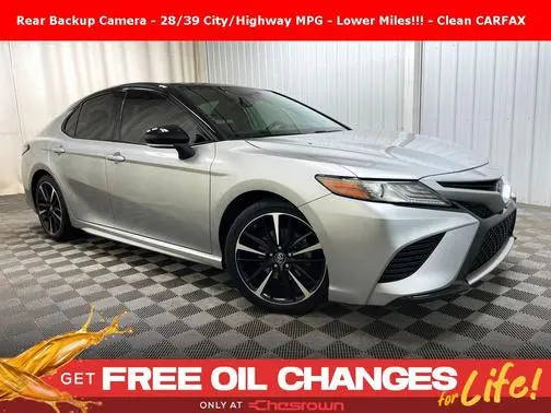 2019 Toyota Camry XSE FWD photo