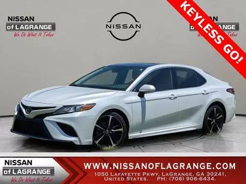 2019 Toyota Camry XSE FWD photo