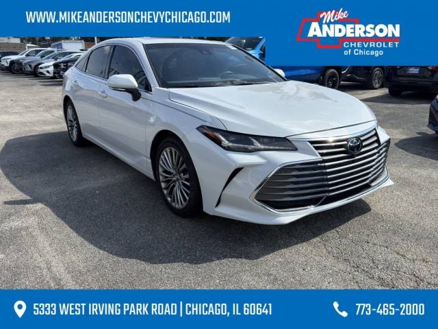 2019 Toyota Avalon Limited FWD photo