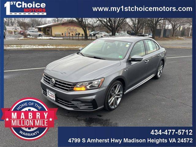 2018 Volkswagen Passat R-Line FWD photo