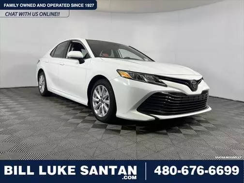 2019 Toyota Camry LE FWD photo