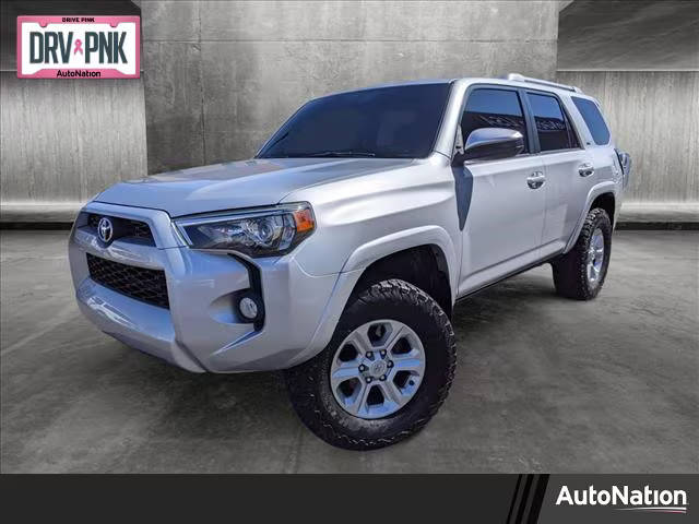 2018 Toyota 4Runner SR5 4WD photo