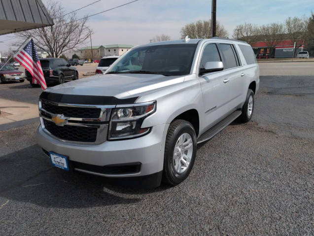 2018 Chevrolet Suburban LT 4WD photo