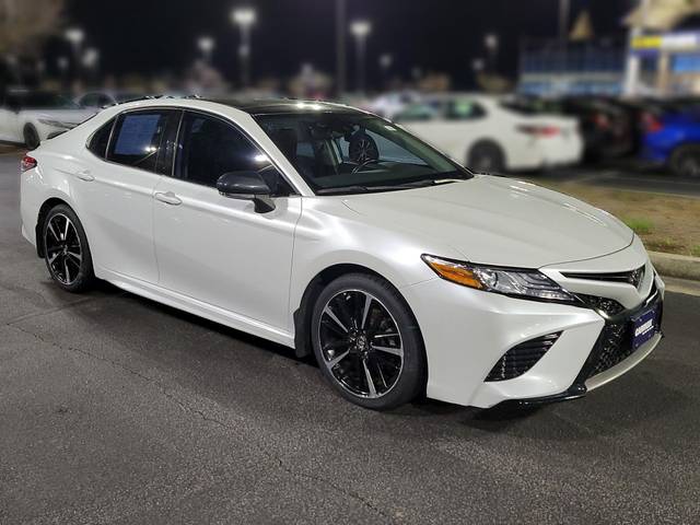 2019 Toyota Camry XSE FWD photo