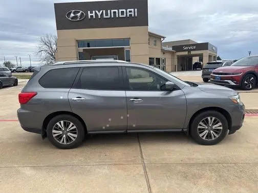 2019 Nissan Pathfinder S FWD photo