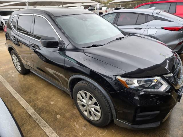 2019 Nissan Rogue S FWD photo