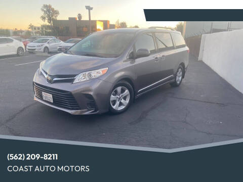 2020 Toyota Sienna LE FWD photo