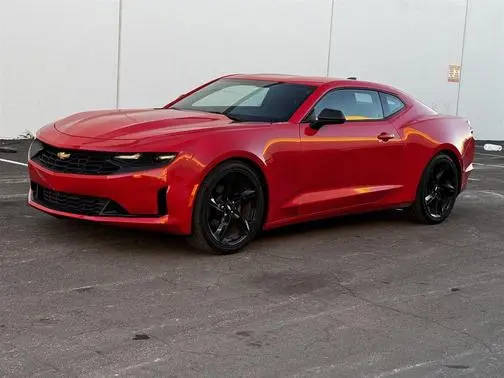 2019 Chevrolet Camaro 1LT RWD photo