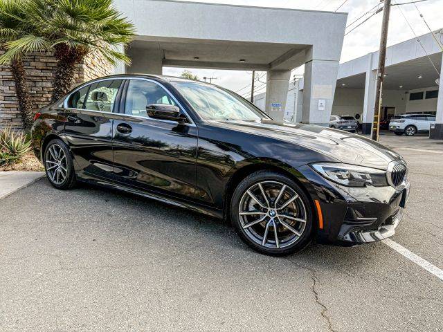 2019 BMW 3 Series 330i RWD photo