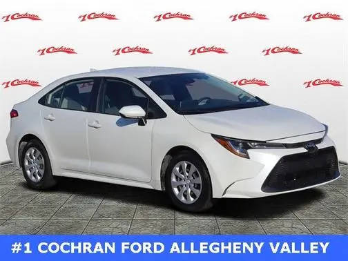 2020 Toyota Corolla LE FWD photo