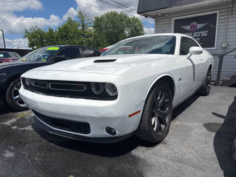 2018 Dodge Challenger R/T Plus RWD photo