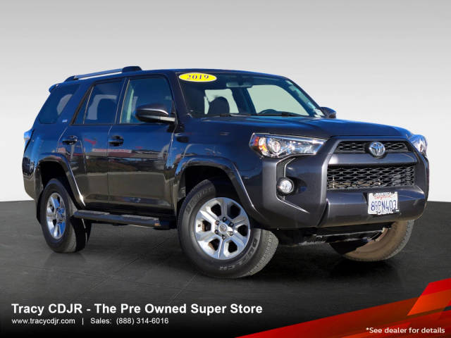 2019 Toyota 4Runner SR5 RWD photo