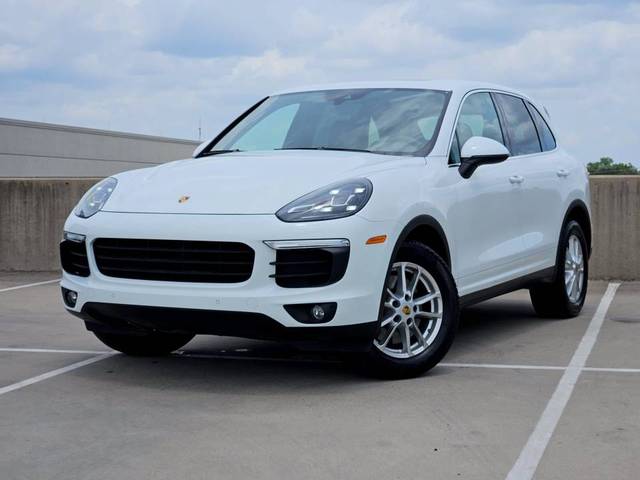 2016 Porsche Cayenne  AWD photo