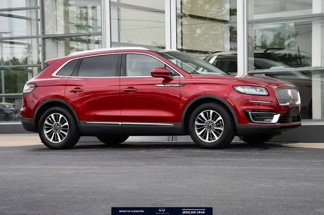 2019 Lincoln Nautilus Select FWD photo