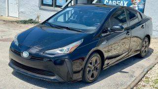2019 Toyota Prius XLE FWD photo