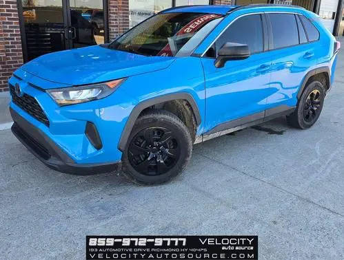 2019 Toyota RAV4 LE FWD photo