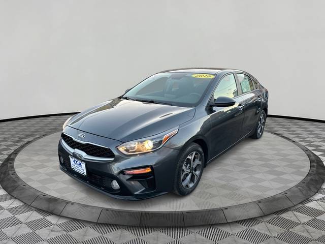 2019 Kia Forte LXS FWD photo