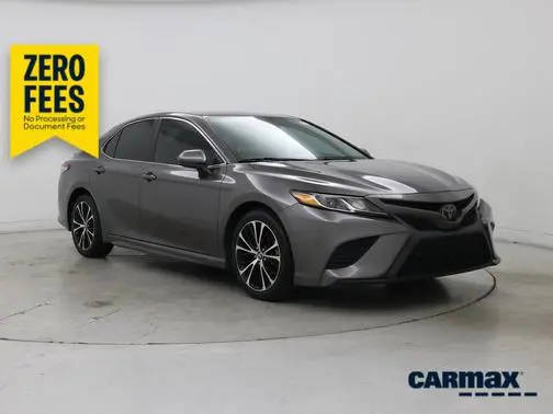 2019 Toyota Camry SE FWD photo