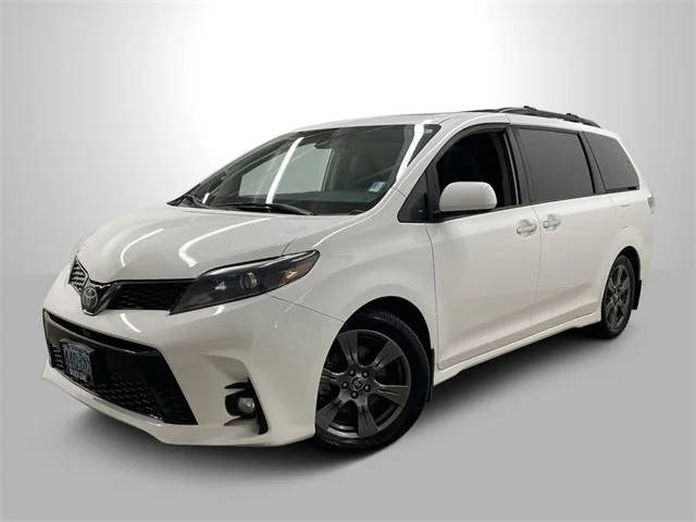 2020 Toyota Sienna SE Premium FWD photo