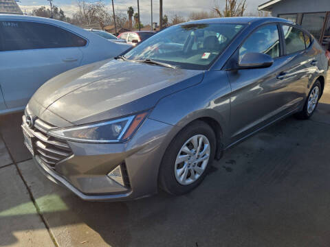 2020 Hyundai Elantra SE FWD photo