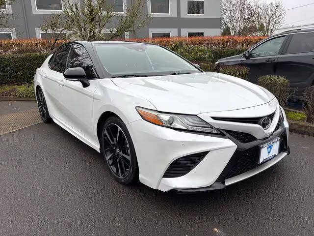 2019 Toyota Camry XSE V6 FWD photo