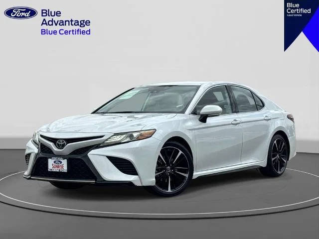 2019 Toyota Camry XSE FWD photo
