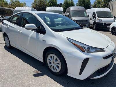 2019 Toyota Prius LE FWD photo