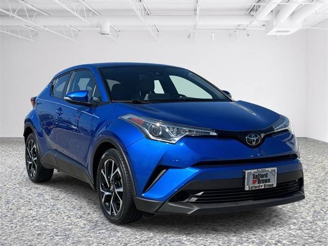 2019 Toyota C-HR XLE FWD photo