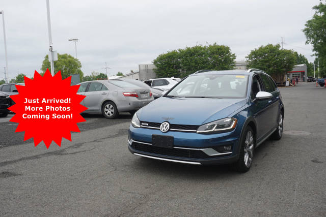 2019 Volkswagen Golf Alltrack SE AWD photo