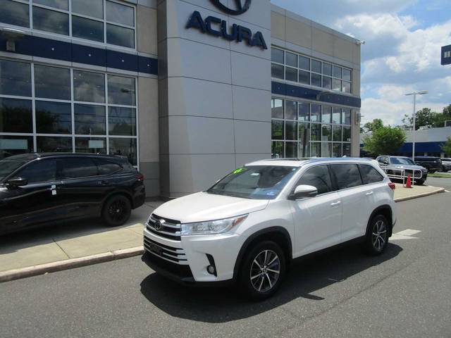 2019 Toyota Highlander XLE AWD photo