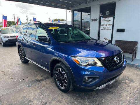 2019 Nissan Pathfinder SL 4WD photo
