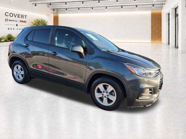 2020 Chevrolet Trax LS FWD photo
