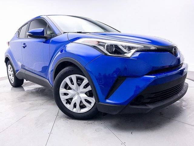 2019 Toyota C-HR LE FWD photo