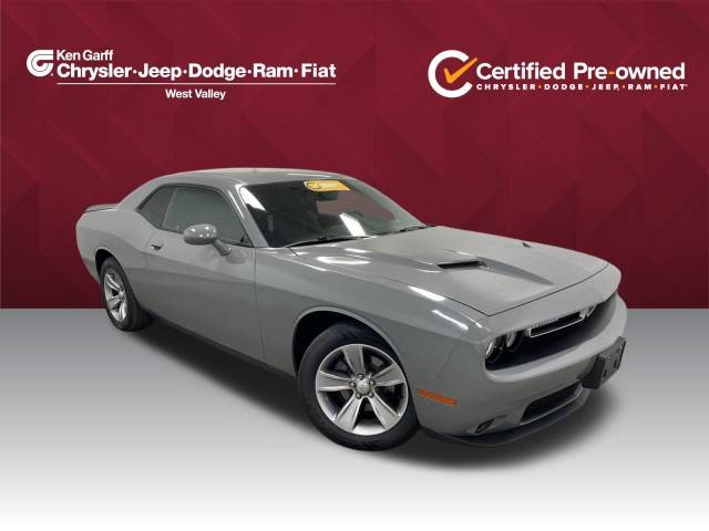 2019 Dodge Challenger SXT RWD photo