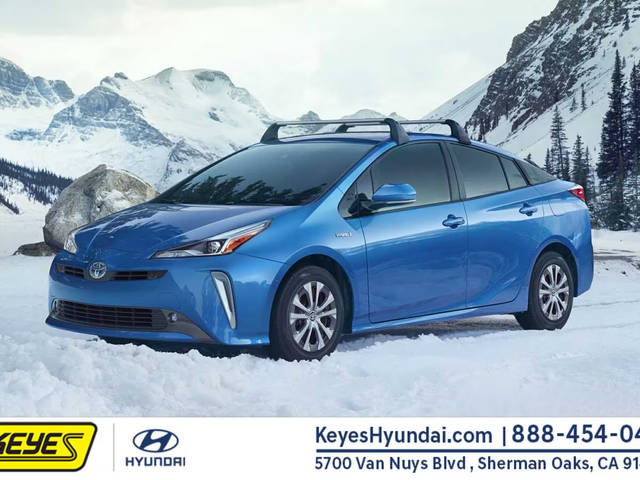 2019 Toyota Prius Limited FWD photo