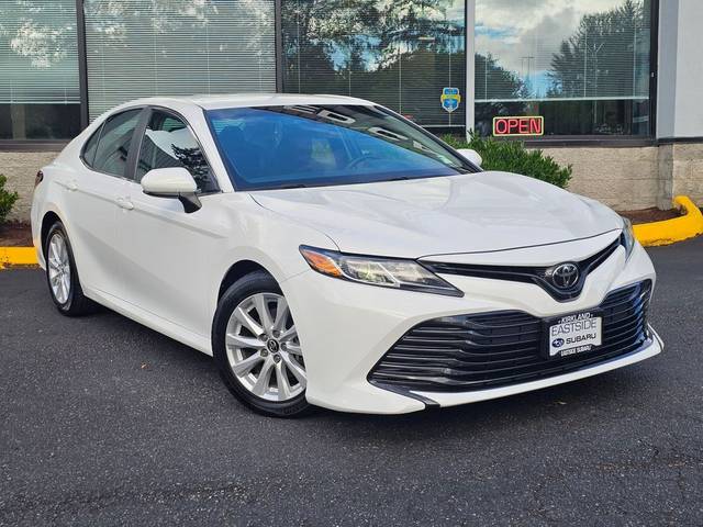 2018 Toyota Camry LE FWD photo