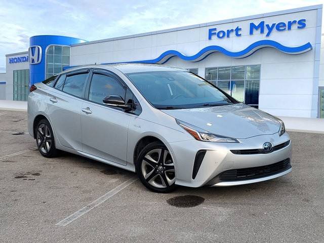 2019 Toyota Prius XLE FWD photo