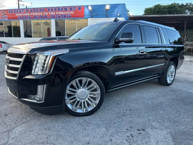 2019 Cadillac Escalade ESV Platinum RWD photo